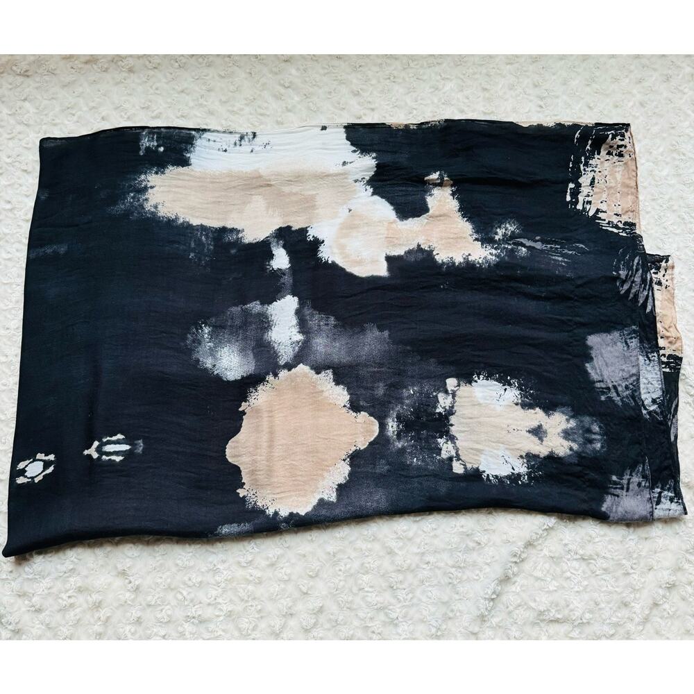 Banana Republic Black Beige White Abstract Tie Dye Animal Prints Scarf